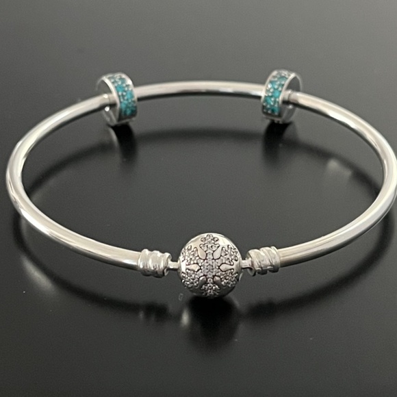 PANDORA authentic "Unique as you are" SS bangle with 2 teal pave charms preowned - Picture 1 of 10